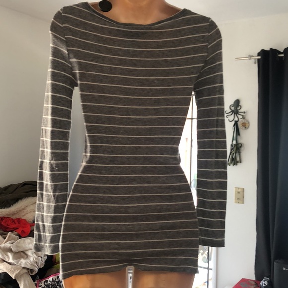 BCBG long sleeve shirt, size S - Picture 3 of 6